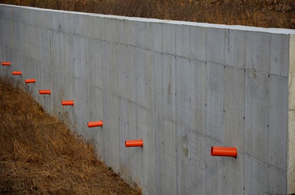 Cost of Retaining Wall Drainage in Hilliard